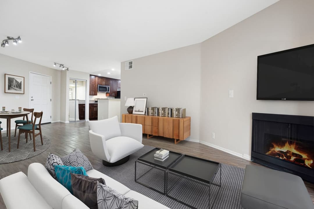 Fully furnished apartment in Santa Clara, CA