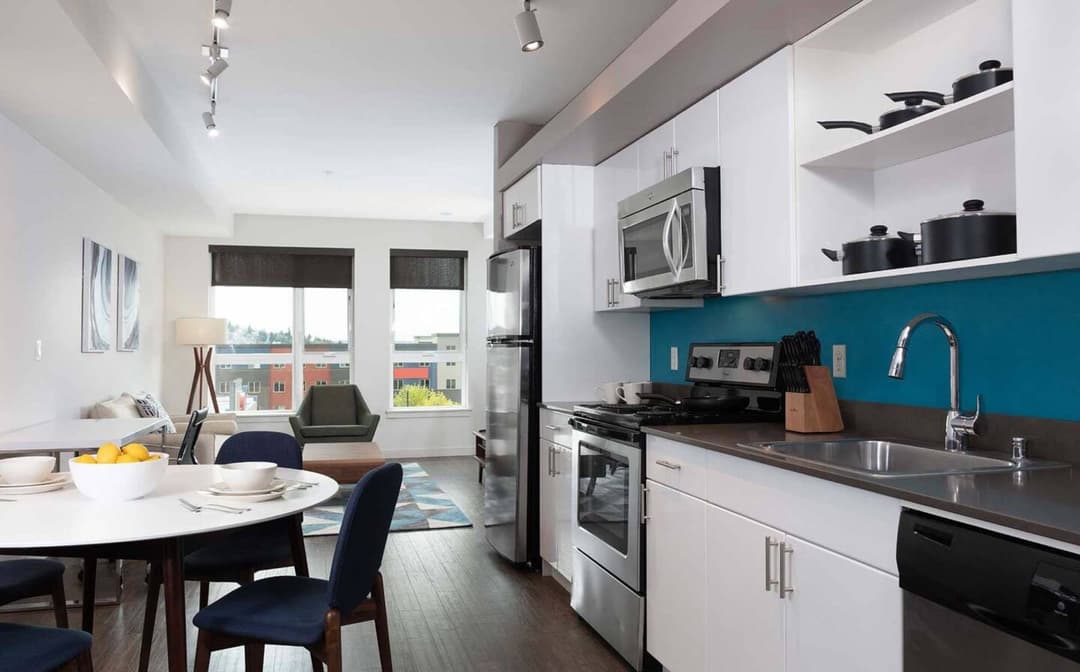 Fully furnished apartment in Seattle, WA